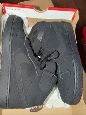 Nike Court Borough Mid 2 GS Youth Triple Black Shoes CW5867-001 Sz 5.5